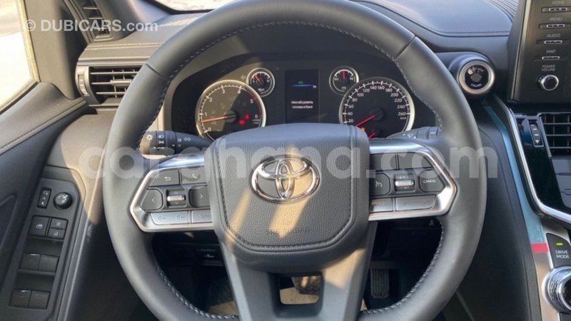 Big with watermark toyota land cruiser ashanti import dubai 53898