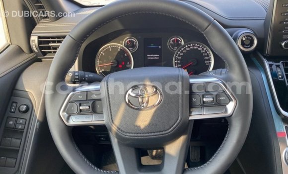 Buy Import Toyota Land Cruiser White Car in Import - Dubai in Ashanti Buy Import Toyota Land Cruiser White Car in Import - Dubai in Ashanti