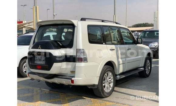 Ra Imported Mitsubishi Pajero funfun Ọkọ̀ in Import - Dubai ni Ashanti Ra Imported Mitsubishi Pajero funfun Ọkọ̀ in Import - Dubai ni Ashanti