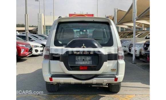 Ra Imported Mitsubishi Pajero funfun Ọkọ̀ in Import - Dubai ni Ashanti Ra Imported Mitsubishi Pajero funfun Ọkọ̀ in Import - Dubai ni Ashanti