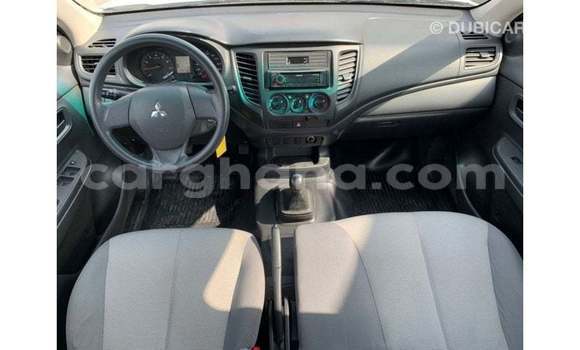 Ra Imported Mitsubishi L200 funfun Ọkọ̀ in Import - Dubai ni Ashanti Ra Imported Mitsubishi L200 funfun Ọkọ̀ in Import - Dubai ni Ashanti