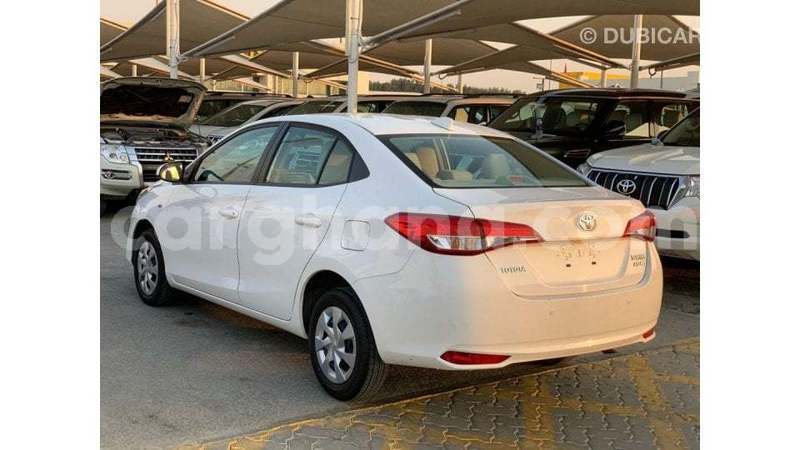 Big with watermark toyota yaris ashanti import dubai 53903