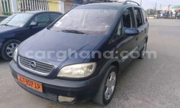 Ra Àlòkù Opel Zafira Black Ọkọ̀ in Accra ni Greater Accra Ra Àlòkù Opel Zafira Black Ọkọ̀ in Accra ni Greater Accra