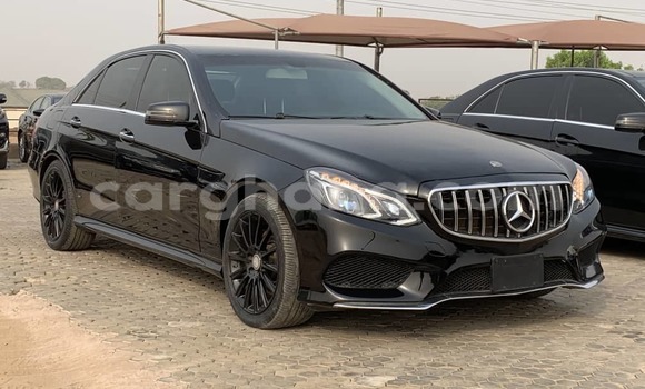 Ra Àlòkù Mercedes‒Benz E–Class Black Ọkọ̀ in Accra ni Greater Accra