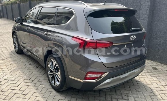 Sayi Na hannu Hyundai Santa Fe Black Mota in Accra a Greater Accra Sayi Na hannu Hyundai Santa Fe Black Mota in Accra a Greater Accra
