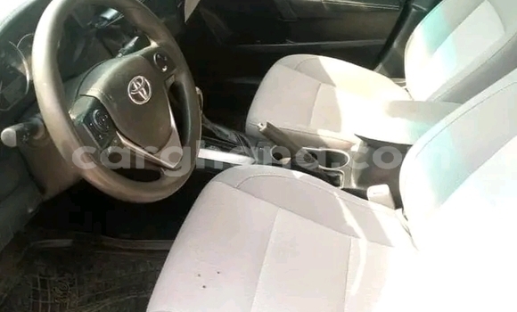Sayi Na hannu Toyota Corolla White Mota in Accra a Greater Accra Sayi Na hannu Toyota Corolla White Mota in Accra a Greater Accra