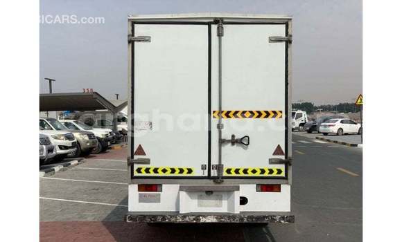 Ra Imported Mitsubishi i funfun Ọkọ̀ in Import - Dubai ni Ashanti Ra Imported Mitsubishi i funfun Ọkọ̀ in Import - Dubai ni Ashanti