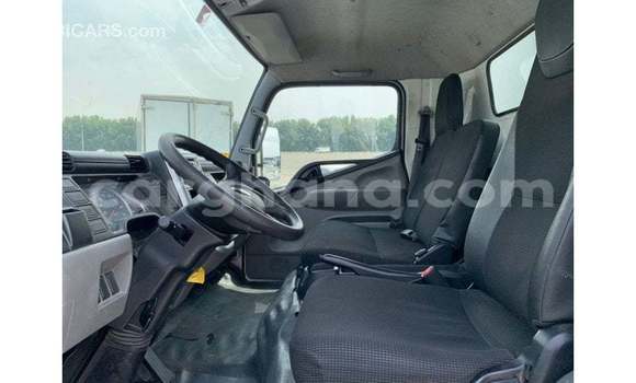 Ra Imported Mitsubishi i funfun Ọkọ̀ in Import - Dubai ni Ashanti Ra Imported Mitsubishi i funfun Ọkọ̀ in Import - Dubai ni Ashanti