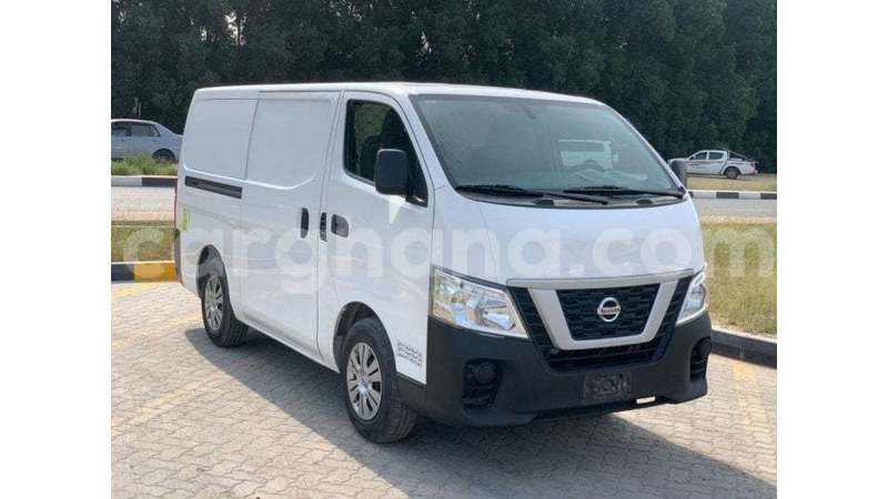 Big with watermark nissan urvan ashanti import dubai 53932