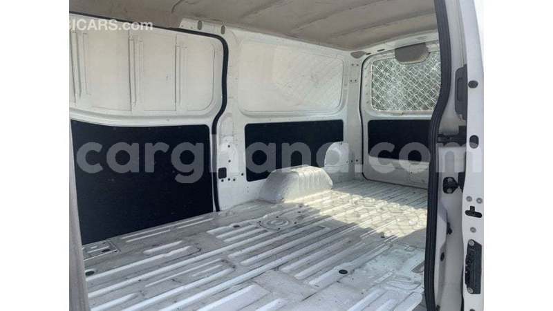 Big with watermark nissan urvan ashanti import dubai 53932