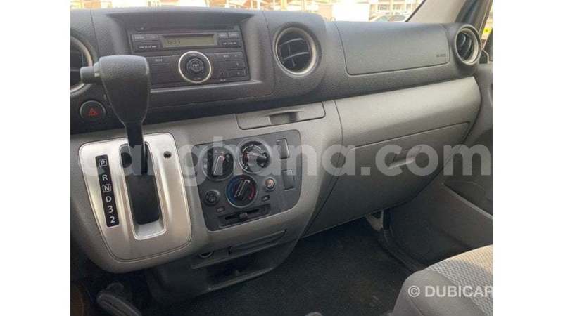 Big with watermark nissan urvan ashanti import dubai 53932