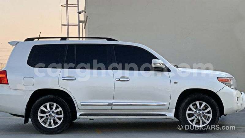 Big with watermark toyota land cruiser ashanti import dubai 53936