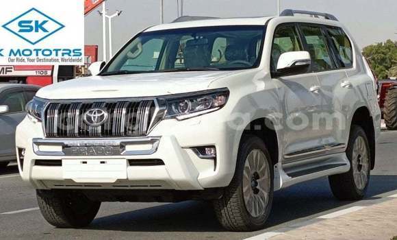 Ra Imported Toyota Prado funfun Ọkọ̀ in Import - Dubai ni Ashanti