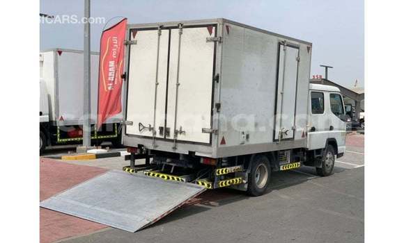 Ra Imported Mitsubishi i funfun Ọkọ̀ in Import - Dubai ni Ashanti Ra Imported Mitsubishi i funfun Ọkọ̀ in Import - Dubai ni Ashanti