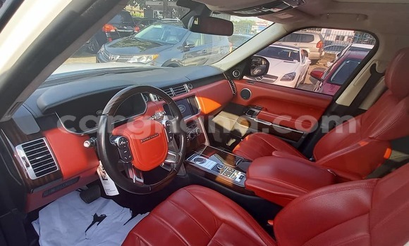 Sayi Na hannu Land Rover Range Rover Vogue White Mota in Accra a Greater Accra Sayi Na hannu Land Rover Range Rover Vogue White Mota in Accra a Greater Accra
