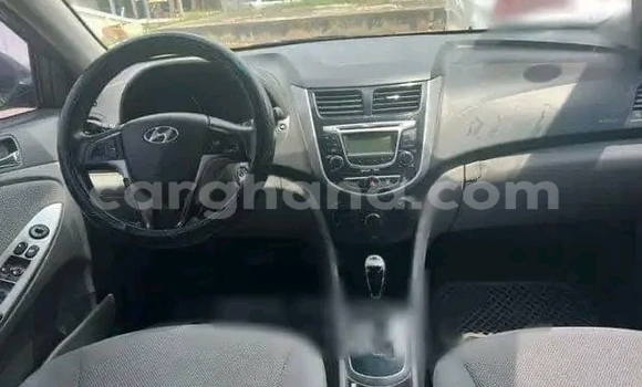 Buy Used Hyundai Accent White Car in Accra in Greater Accra Buy Used Hyundai Accent White Car in Accra in Greater Accra