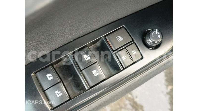 Big with watermark toyota camry ashanti import dubai 53960