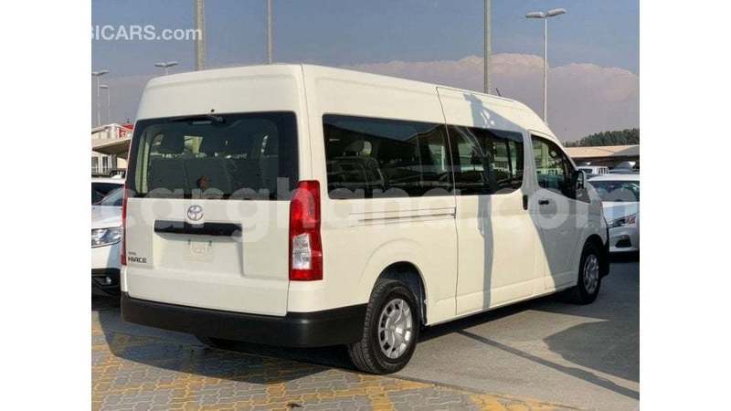 Big with watermark toyota hiace ashanti import dubai 53963