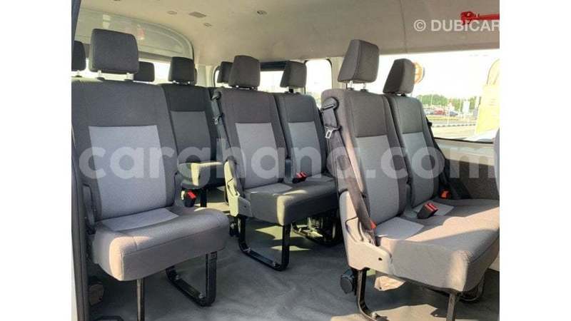 Big with watermark toyota hiace ashanti import dubai 53963