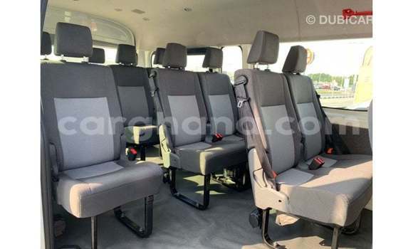 Ra Imported Toyota Hiace funfun Ọkọ̀ in Import - Dubai ni Ashanti Ra Imported Toyota Hiace funfun Ọkọ̀ in Import - Dubai ni Ashanti