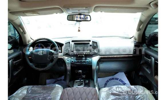 Buy Import Toyota Land Cruiser White Car in Import - Dubai in Ashanti Buy Import Toyota Land Cruiser White Car in Import - Dubai in Ashanti
