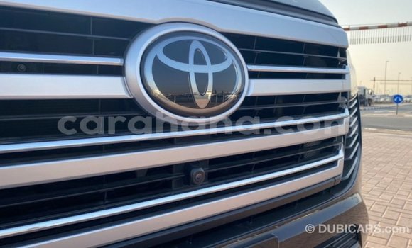 Buy Import Toyota Land Cruiser Black Car in Import - Dubai in Ashanti Buy Import Toyota Land Cruiser Black Car in Import - Dubai in Ashanti