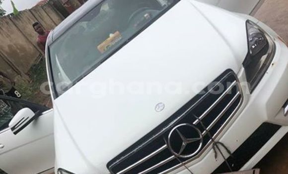 Buy Used Mercedes‒Benz C–Class White Car in Accra in Greater Accra