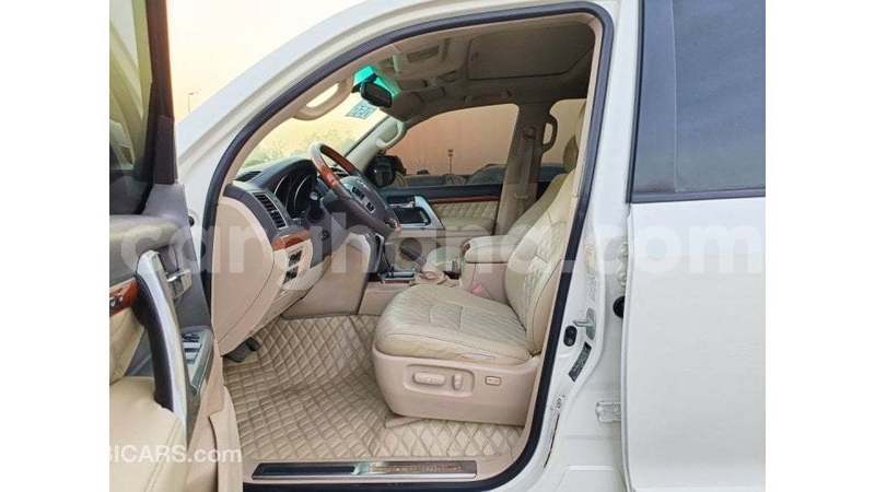 Big with watermark toyota land cruiser ashanti import dubai 53980