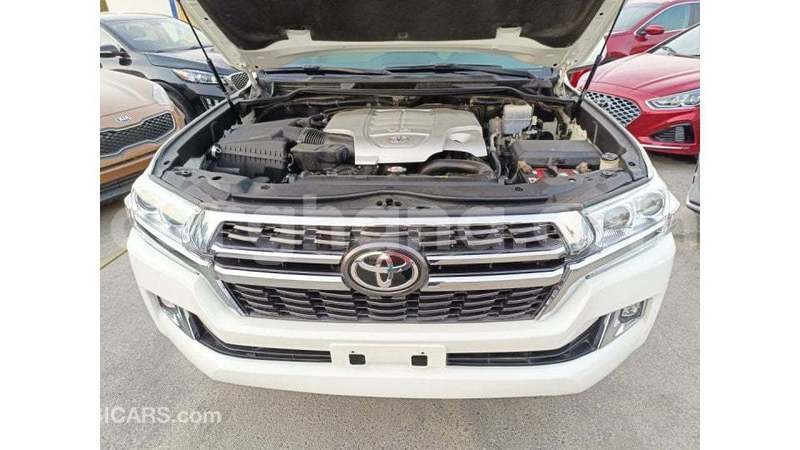 Big with watermark toyota land cruiser ashanti import dubai 53980