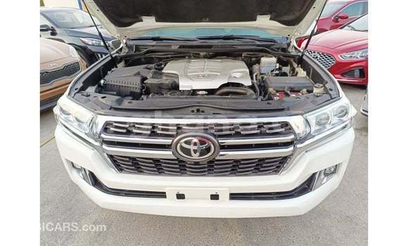 Ra Imported Toyota Land Cruiser funfun Ọkọ̀ in Import - Dubai ni Ashanti Ra Imported Toyota Land Cruiser funfun Ọkọ̀ in Import - Dubai ni Ashanti
