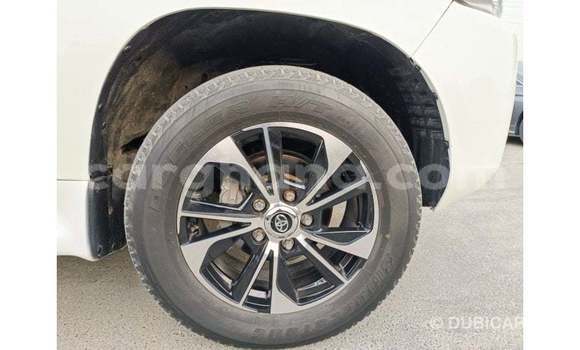 Ra Imported Toyota Land Cruiser funfun Ọkọ̀ in Import - Dubai ni Ashanti Ra Imported Toyota Land Cruiser funfun Ọkọ̀ in Import - Dubai ni Ashanti