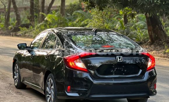 Sayi Na hannu Honda Civic Black Mota in Accra a Greater Accra Sayi Na hannu Honda Civic Black Mota in Accra a Greater Accra