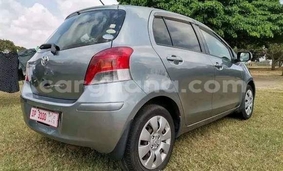 Ra Àlòkù Toyota Vitz Alagara Ọkọ̀ in Iwọn didun ni Oorun Ra Àlòkù Toyota Vitz Alagara Ọkọ̀ in Iwọn didun ni Oorun