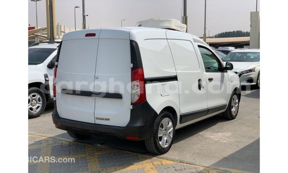 Ra Imported Renault 18 funfun Ọkọ̀ in Import - Dubai ni Ashanti Ra Imported Renault 18 funfun Ọkọ̀ in Import - Dubai ni Ashanti