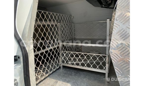 Ra Imported Renault 18 funfun Ọkọ̀ in Import - Dubai ni Ashanti Ra Imported Renault 18 funfun Ọkọ̀ in Import - Dubai ni Ashanti