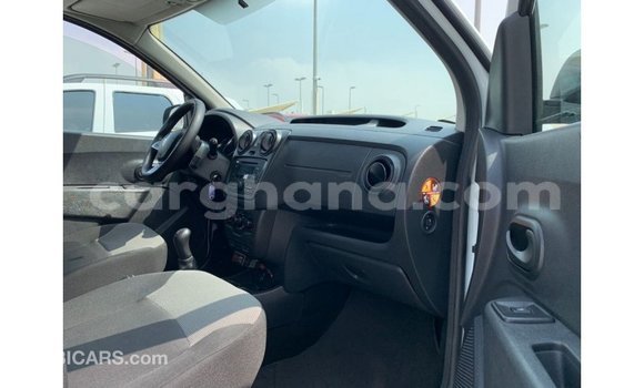 Ra Imported Renault 18 funfun Ọkọ̀ in Import - Dubai ni Ashanti Ra Imported Renault 18 funfun Ọkọ̀ in Import - Dubai ni Ashanti