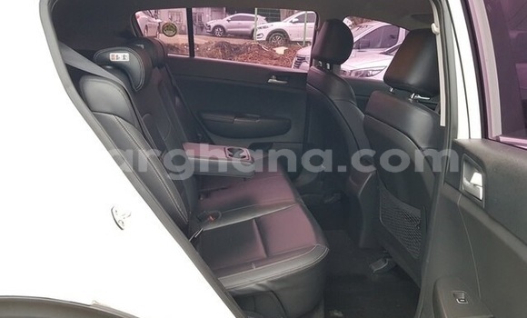 Sayi Na hannu Kia Sportage White Mota in Accra a Greater Accra Sayi Na hannu Kia Sportage White Mota in Accra a Greater Accra