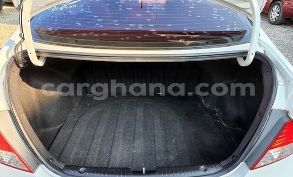 Sayi Na hannu Hyundai Accent White Mota in Accra a Greater Accra Sayi Na hannu Hyundai Accent White Mota in Accra a Greater Accra