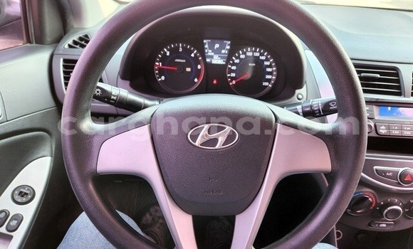 Sayi Na hannu Hyundai Accent White Mota in Accra a Greater Accra Sayi Na hannu Hyundai Accent White Mota in Accra a Greater Accra