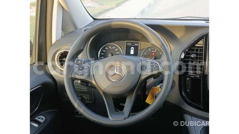 Big with watermark mercedes benz a200 ashanti import dubai 54024