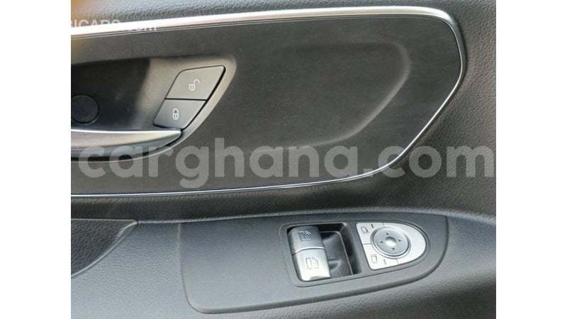 Big with watermark mercedes benz a200 ashanti import dubai 54024