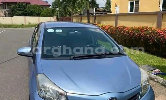 Buy Used Toyota Vitz Blue Car in Takoradi in Western