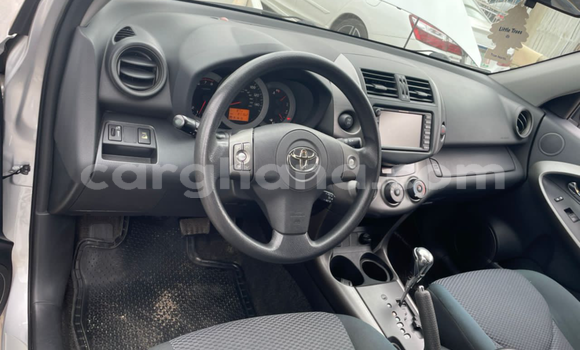 Buy Used Toyota RAV4 Silver Car in Accra in Greater Accra Buy Used Toyota RAV4 Silver Car in Accra in Greater Accra