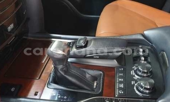 Buy Used Lexus LX 570 Black Car in Accra in Greater Accra Buy Used Lexus LX 570 Black Car in Accra in Greater Accra