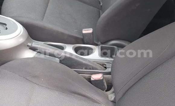 Ra Àlòkù Nissan Juke Silver Ọkọ̀ in Iwọn didun ni Oorun Ra Àlòkù Nissan Juke Silver Ọkọ̀ in Iwọn didun ni Oorun