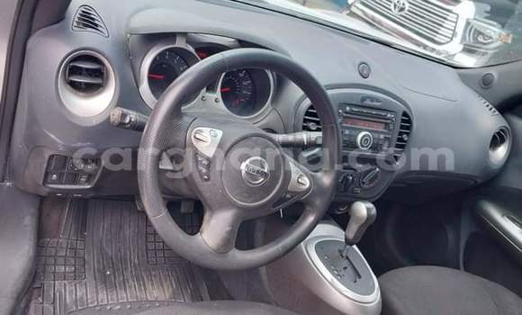 Ra Àlòkù Nissan Juke Silver Ọkọ̀ in Iwọn didun ni Oorun Ra Àlòkù Nissan Juke Silver Ọkọ̀ in Iwọn didun ni Oorun