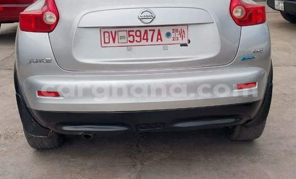Ra Àlòkù Nissan Juke Silver Ọkọ̀ in Iwọn didun ni Oorun Ra Àlòkù Nissan Juke Silver Ọkọ̀ in Iwọn didun ni Oorun