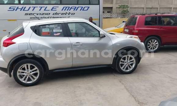 Ra Àlòkù Nissan Juke Silver Ọkọ̀ in Iwọn didun ni Oorun Ra Àlòkù Nissan Juke Silver Ọkọ̀ in Iwọn didun ni Oorun