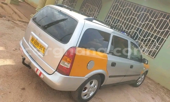 Ra Àlòkù Opel Astra Miiran Ọkọ̀ in Accra ni Greater Accra Ra Àlòkù Opel Astra Miiran Ọkọ̀ in Accra ni Greater Accra