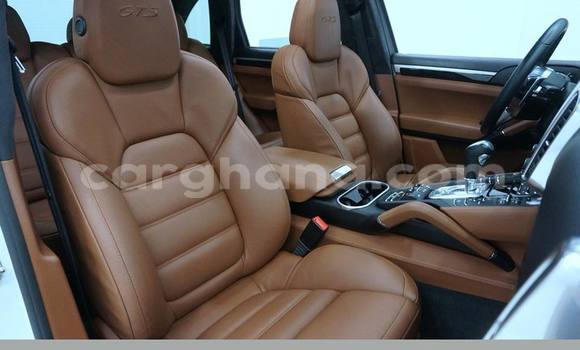 Buy Used Porsche Cayenne White Car in Accra in Greater Accra